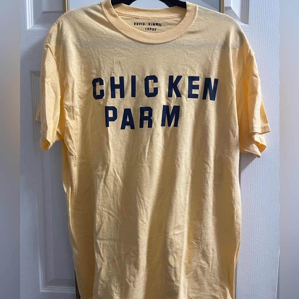 Katie Kimmel chicken parm graphic tee L